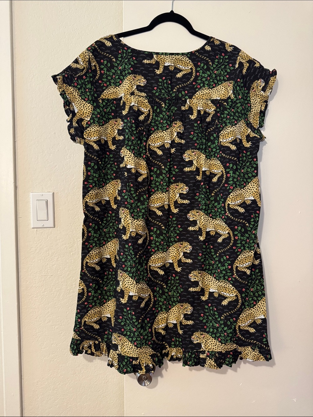 Printfresh Black Dress with Yellow Cheetah & Green Leaf Motif - Picture 6 of 8